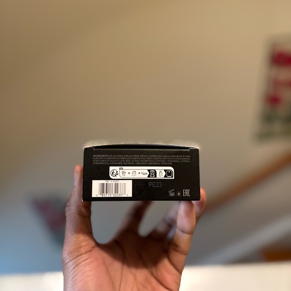 Guess Seductive Homme Noir – 100mL Bottle (Used) - Picture 3 of 6